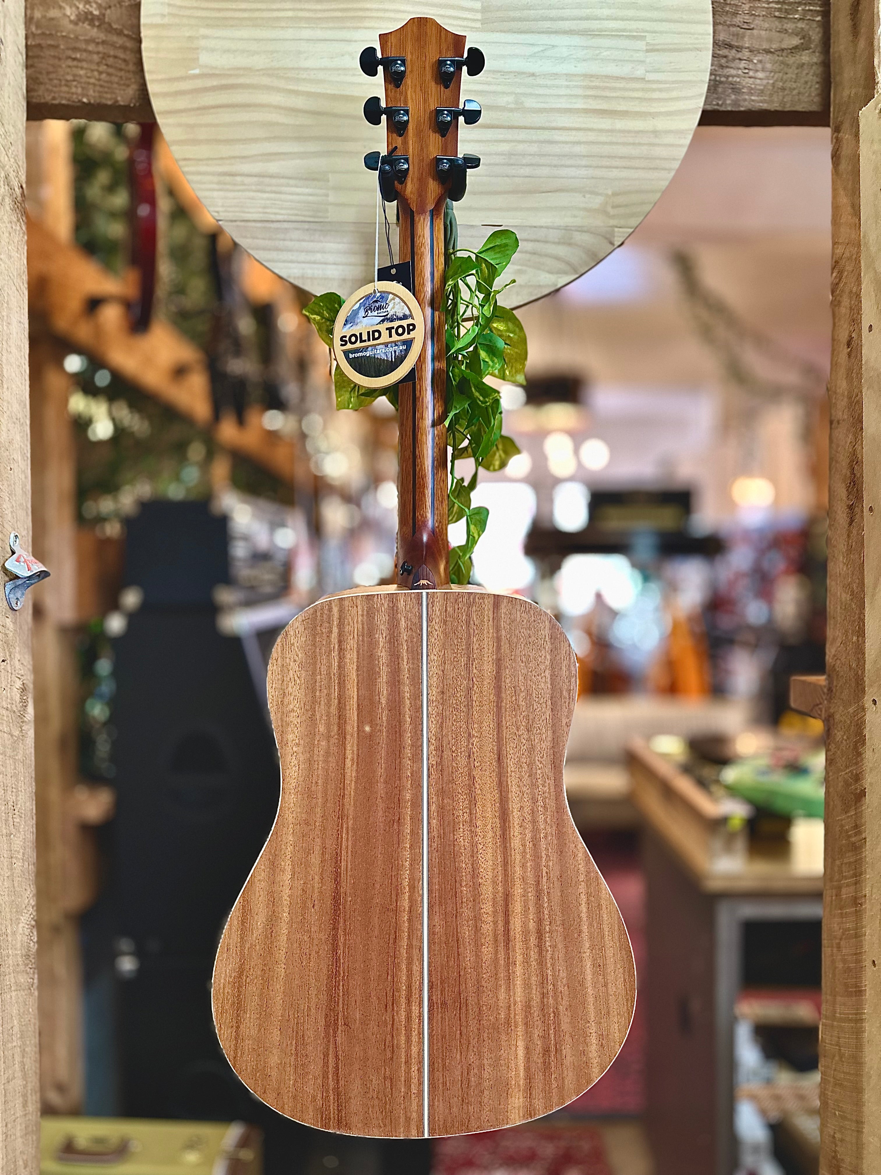 BROMO | BAT1 | Solid Top | Tahoma Series Acoustic Guitar BROMO | BAT1 | Solid Top | Tahoma Series Acoustic Guitar